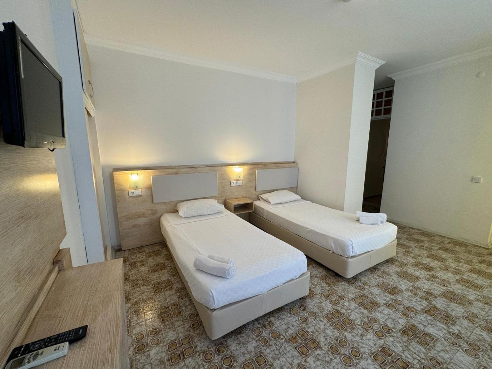 קמר Olimpos Beach Hotel By Rrh&R מראה חיצוני תמונה